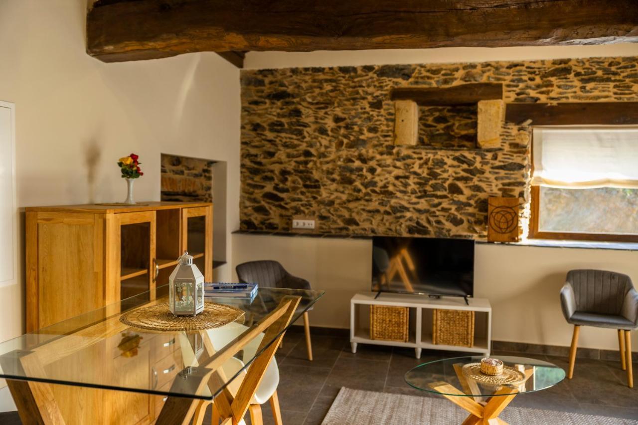 Apartamentos Casona Del Campo Навия Экстерьер фото